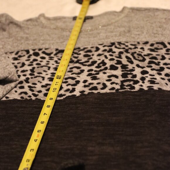 Vintage Rose Sweater Size XL Bling, Animal print - Picture 9 of 15